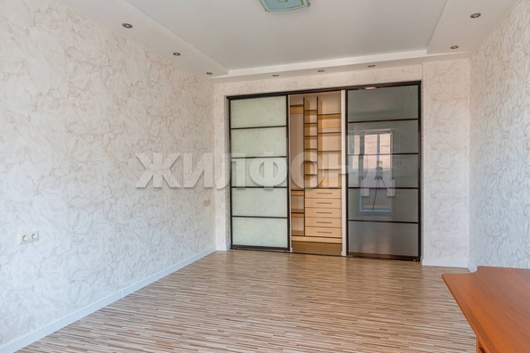 
  Продается 1-комн. квартира, 46 м², Военная ул, д. 9
. Фото 9.