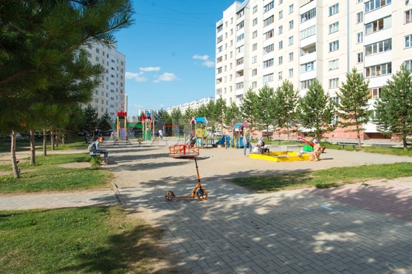 
  Продается 2-комн. квартира, 76.2 м², Татьяны Снежиной ул, д. 48
. Фото 19.