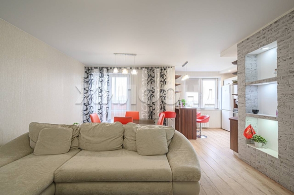 
  Продается 3-комн. квартира, 70.9 м², Бориса Богаткова ул, д. 260/1
. Фото 3.