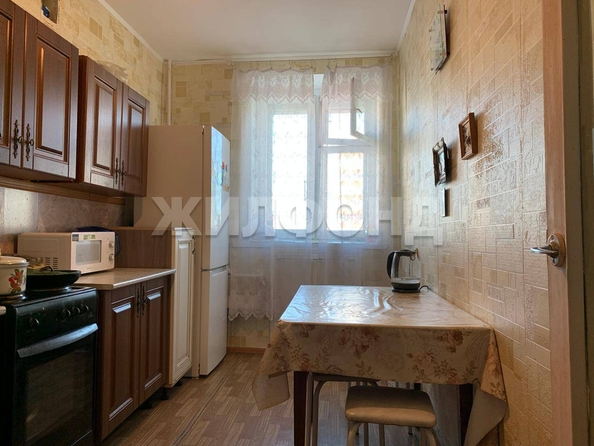 
  Продается 4-комн. квартира, 71.9 м², Молодости ул, д. 46
. Фото 2.