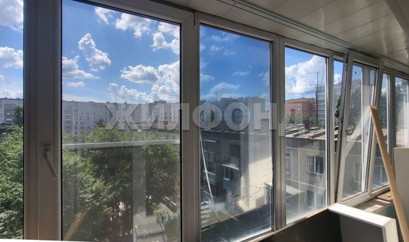 
  Продается 2-комн. квартира, 47 м², Троллейная ул, д. 18
. Фото 7.