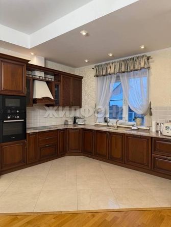 
  Продается дом, 190 м², Новосибирск
. Фото 3.