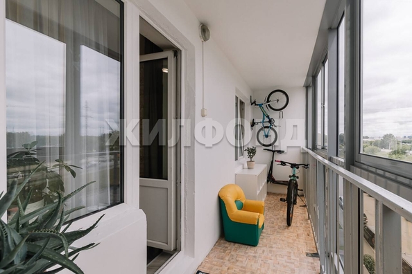 
  Продается 2-комн. квартира, 59 м², Петухова ул, д. 156
. Фото 26.