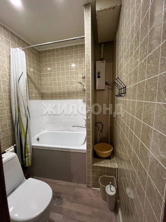 
  Продается 3-комн. квартира, 64.1 м², Школьная ул, д. 7
. Фото 10.