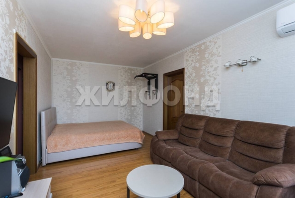 
  Продается 4-комн. квартира, 73.7 м², Челюскинцев ул, д. 15
. Фото 13.