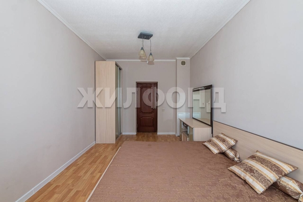 
  Продается 1-комн. квартира, 63.7 м², Семьи Шамшиных ул, д. 4
. Фото 3.