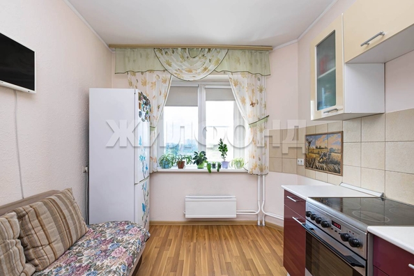 
  Продается 1-комн. квартира, 37.6 м², Связистов ул, д. 15
. Фото 14.