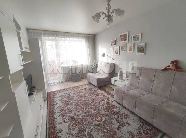 
  Продается 2-комн. квартира, 42.8 м², Революции ул, д. 6
. Фото 1.
