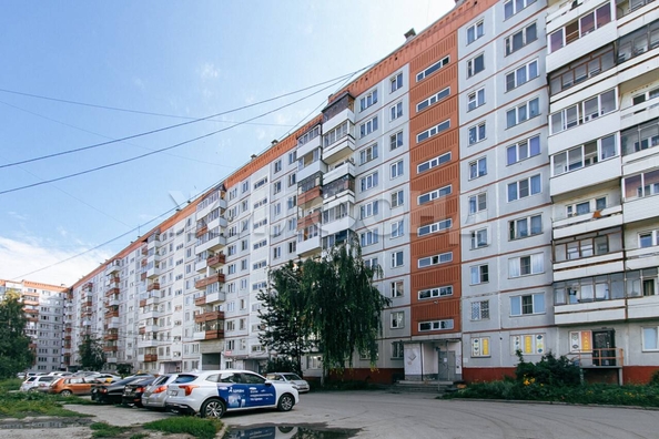 
  Продается 3-комн. квартира, 61.8 м², Комсомольская ул, д. 4
. Фото 2.