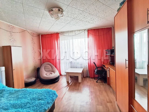 
  Продается 4-комн. квартира, 77.2 м², В. Высоцкого ул, д. 41
. Фото 2.