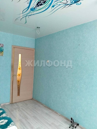 
  Продается 4-комн. квартира, 69.5 м², Доватора ул, д. 25
. Фото 8.