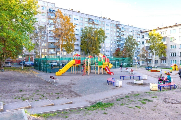 
  Продается 4-комн. квартира, 69.5 м², Доватора ул, д. 25
. Фото 17.