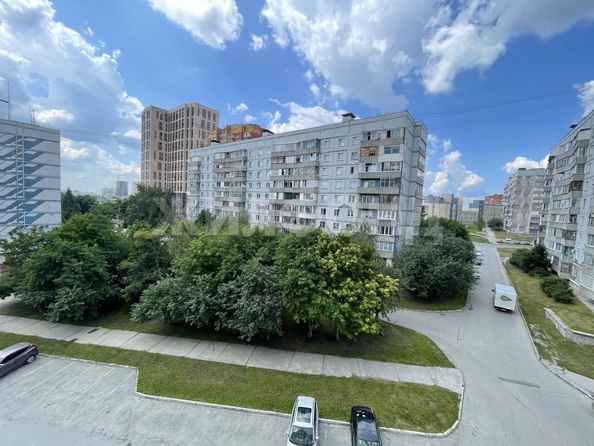 
  Продается 3-комн. квартира, 61.9 м², Земнухова ул, д. 5/1
. Фото 8.