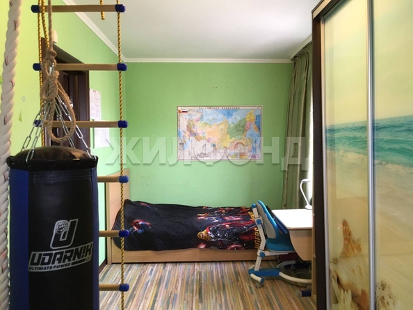 
  Продается 4-комн. квартира, 71.2 м², Зорге ул, д. 185/1
. Фото 2.