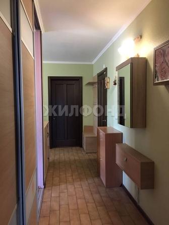 
  Продается 4-комн. квартира, 71.2 м², Зорге ул, д. 185/1
. Фото 9.