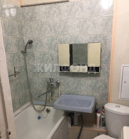 
  Продается 1-комн. квартира, 29 м², Южный мкр, д. 37
. Фото 5.