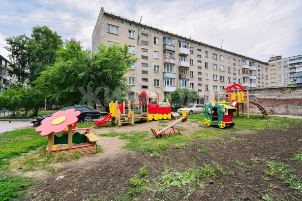 
  Продается 3-комн. квартира, 58 м², Зорге ул, д. 179/1
. Фото 14.