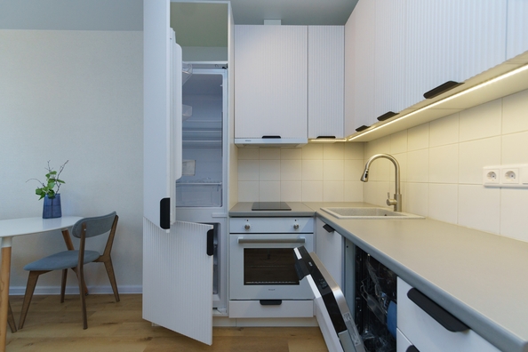 
  Продам 2-комн. квартиру, 42 м², Дуси Ковальчук ул, д. 378Б
. Фото 15.