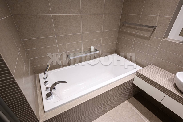
  Продается 4-комн. квартира, 121.7 м², Военная ул, д. 9/1
. Фото 22.