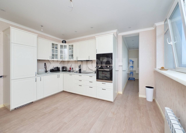 
  Продается 2-комн. квартира, 77.6 м², Кропоткина ул
. Фото 3.