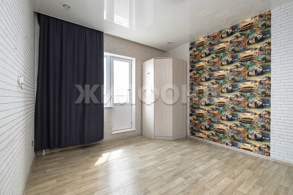 
  Продается 3-комн. квартира, 48 м², Виктора Уса ул, д. 11
. Фото 8.