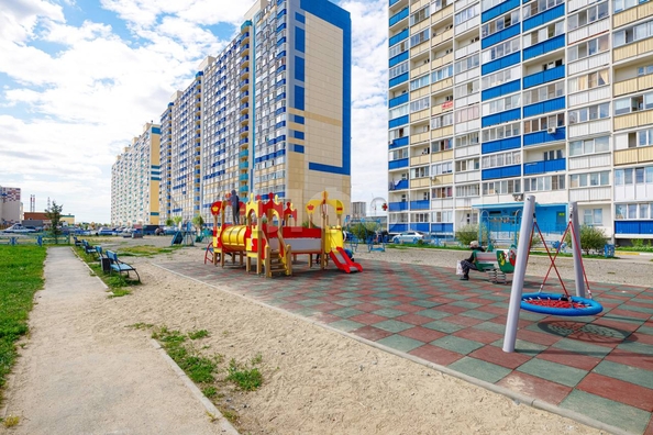 
  Продается 3-комн. квартира, 48 м², Виктора Уса ул, д. 11
. Фото 25.