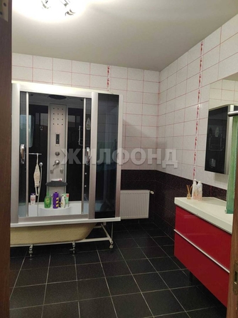 
  Продается дом, 190 м², Новосибирск
. Фото 8.