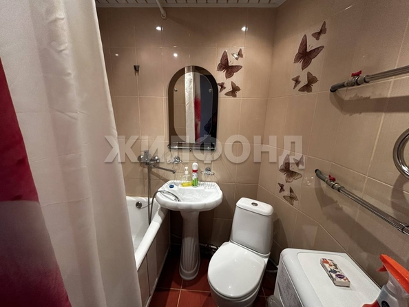 
  Продается 1-комн. квартира, 29.9 м², Федосеева ул, д. 32
. Фото 5.