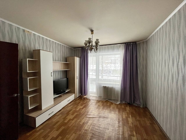 
  Продам 1-комн. квартиру, 33 м², Рассветная ул, д. 2/2
. Фото 1.