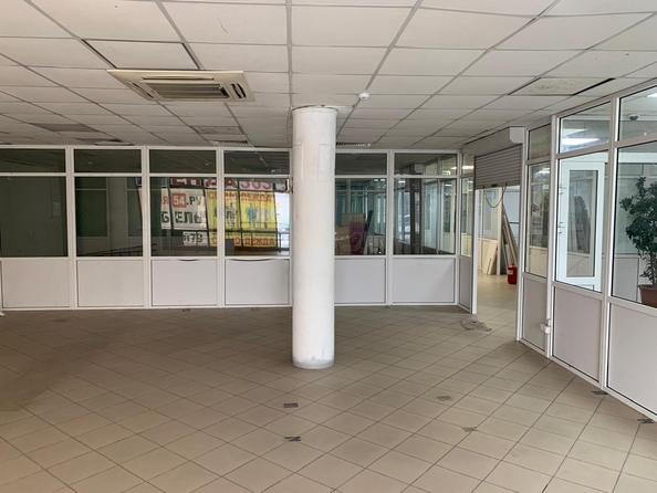 
  Продам торговую площадь, 92 м², Кирова ул, д. 113/4
. Фото 3.