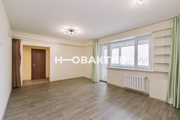 
  Продается 2-комн. квартира, 67.9 м², Сибревкома ул, д. 7/1
. Фото 4.