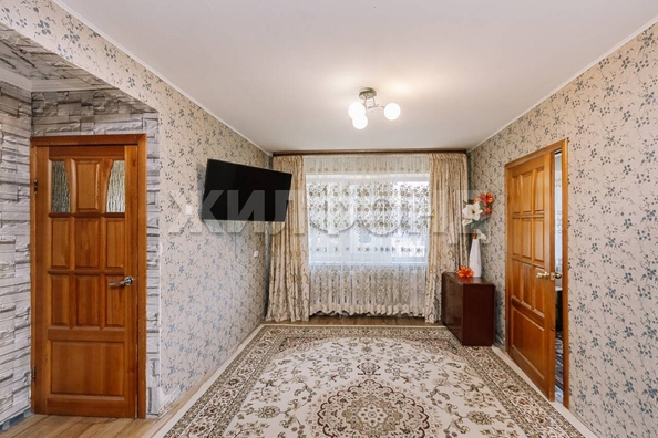 
  Продается 2-комн. квартира, 46.1 м², Петухова ул, д. 42
. Фото 5.