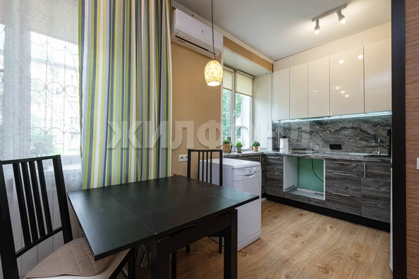 
  Продается 2-комн. квартира, 41.6 м², Плахотного ул, д. 13
. Фото 7.