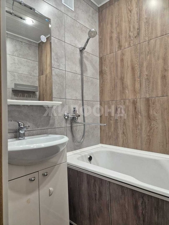 
  Сдается 2-комн. квартира, 63 м², Демакова ул, д. 6
. Фото 8.
