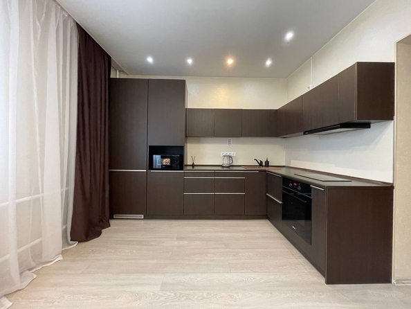 
  Сдается посуточно 1-комн. квартира, 40 м², Фабричная ул, д. 22
. Фото 10.