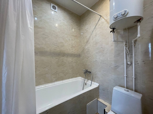
  Сдается посуточно 1-комн. квартира, 40 м², Фабричная ул, д. 22
. Фото 15.