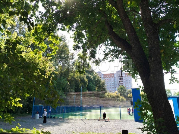 
  Продается 1-комн. квартира, 42.2 м², Кошурникова ул, д. 10
. Фото 14.