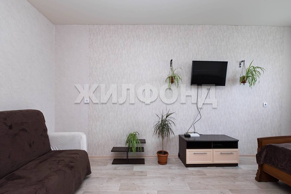 
  Продается 2-комн. квартира, 42.1 м², Мира ул, д. 22
. Фото 2.