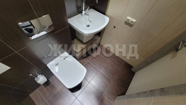 
  Продается 3-комн. квартира, 93 м², Кедровая ул, д. 49
. Фото 17.
