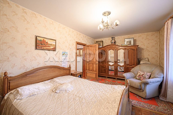 
  Сдается 3-комн. квартира, 87 м², Революции ул, д. 28
. Фото 9.