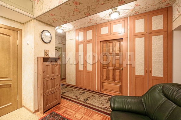
  Сдается 3-комн. квартира, 87 м², Революции ул, д. 28
. Фото 28.