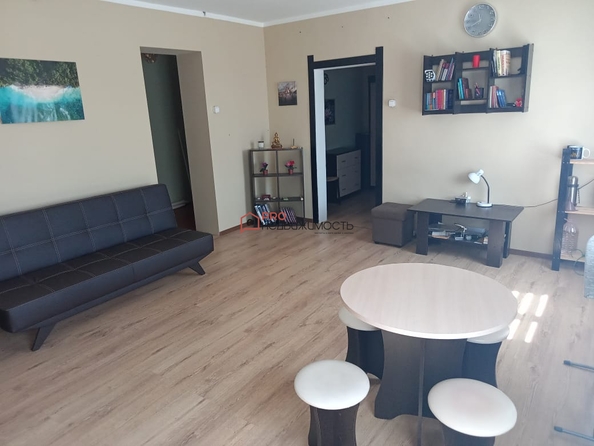 
  Продается 2-комн. квартира, 56 м², 50 лет Октября ул, д. 27
. Фото 2.