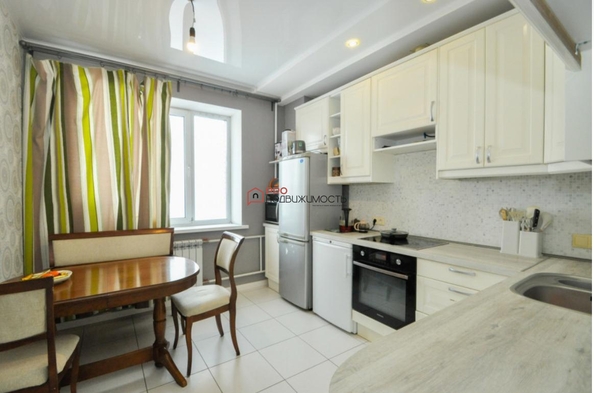 
  Продается 3-комн. квартира, 86 м², ЖК Радужный каскад, б/с 19
. Фото 1.