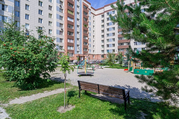 
  Продается 3-комн. квартира, 72.2 м², Краснообск, д. 103
. Фото 8.