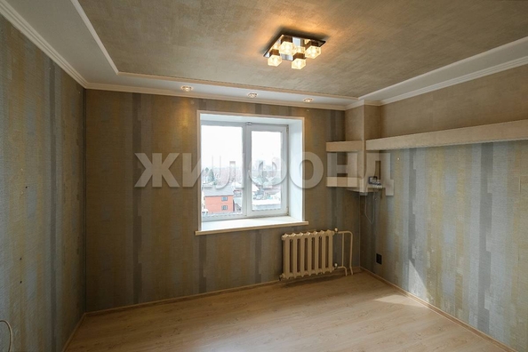 
  Продается 4-комн. квартира, 82.3 м², Вертковская ул, д. 40
. Фото 3.