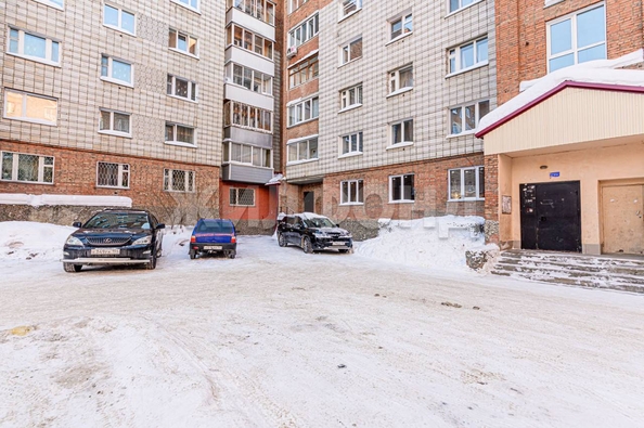 
  Продается 4-комн. квартира, 82.3 м², Вертковская ул, д. 40
. Фото 3.