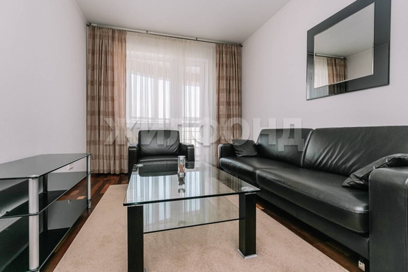 
  Продается 3-комн. квартира, 91.8 м², Шевченко ул, д. 11
. Фото 5.