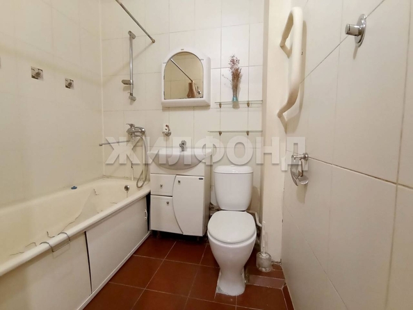 
  Продается 1-комн. квартира, 37.2 м², Земнухова ул, д. 7
. Фото 8.