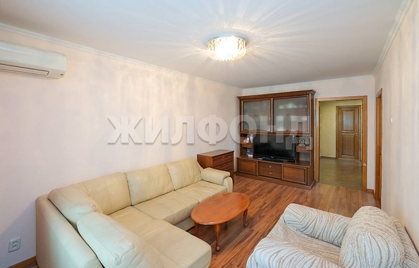
  Продается 3-комн. квартира, 56.3 м², Кропоткина ул, д. 136
. Фото 3.
