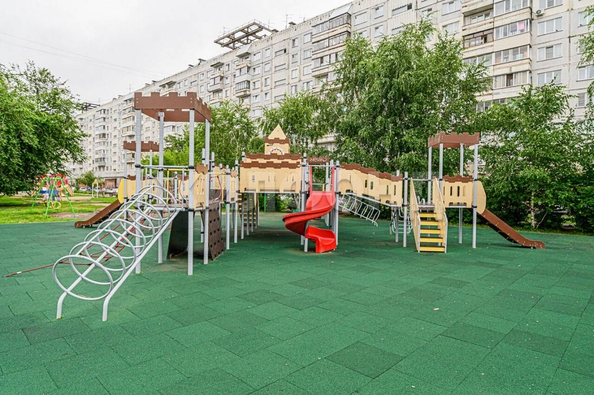 
  Продается 4-комн. квартира, 72.9 м², Челюскинцев ул, д. 15
. Фото 17.